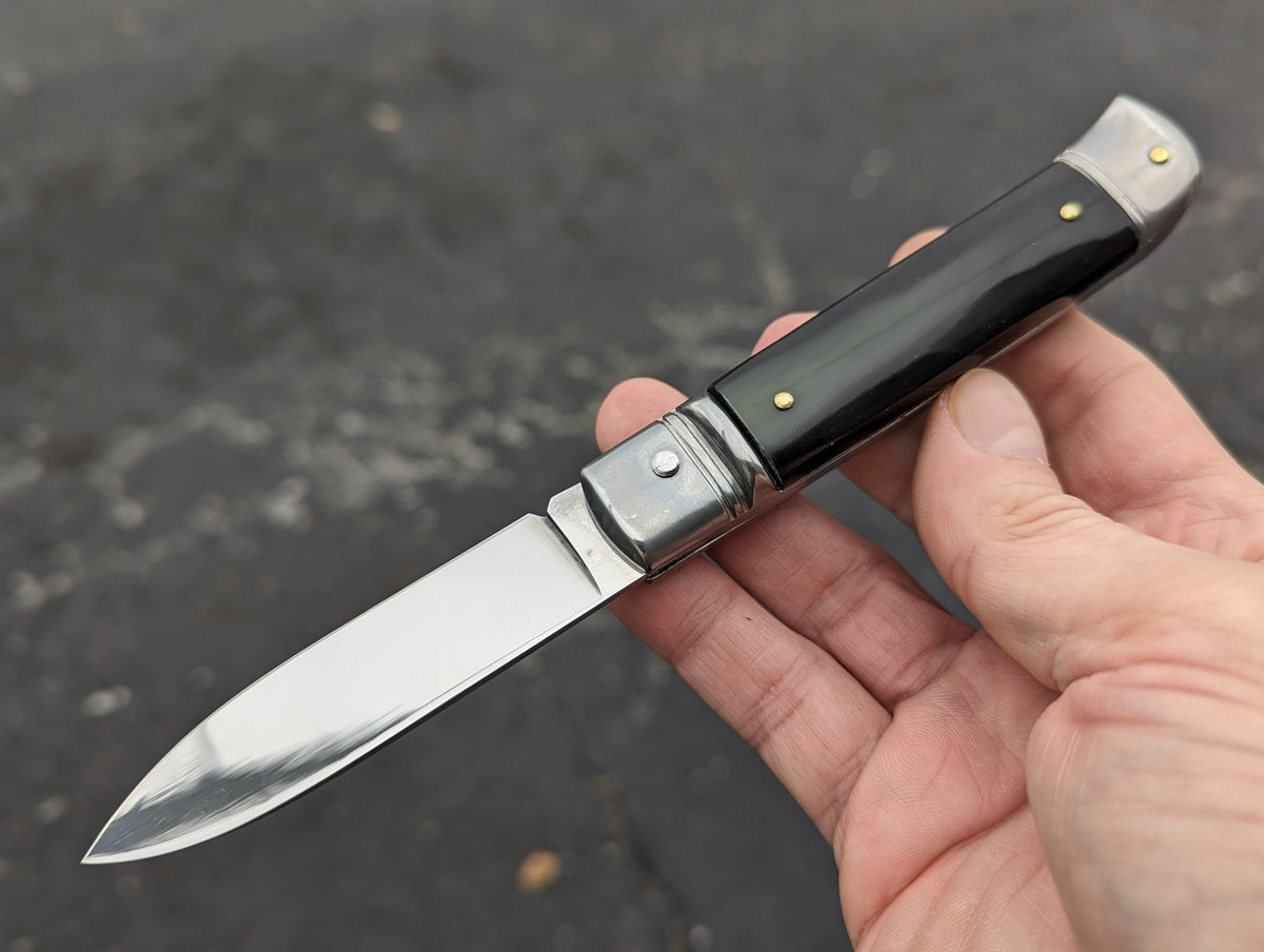 AKC ITALY BUFFALO HORN AUTOMATIC LEVERLOCK 3