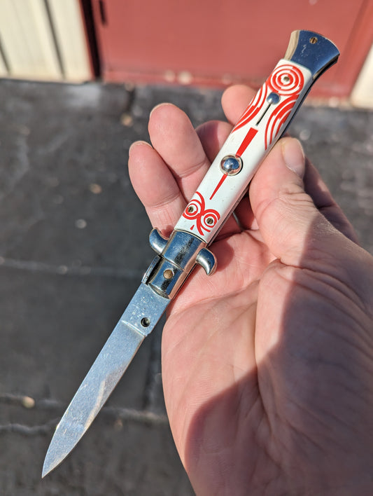9" NOS VINTAGE FRANK BELTRAME WHITE & RED TRIBAL ITALIAN STILETTO