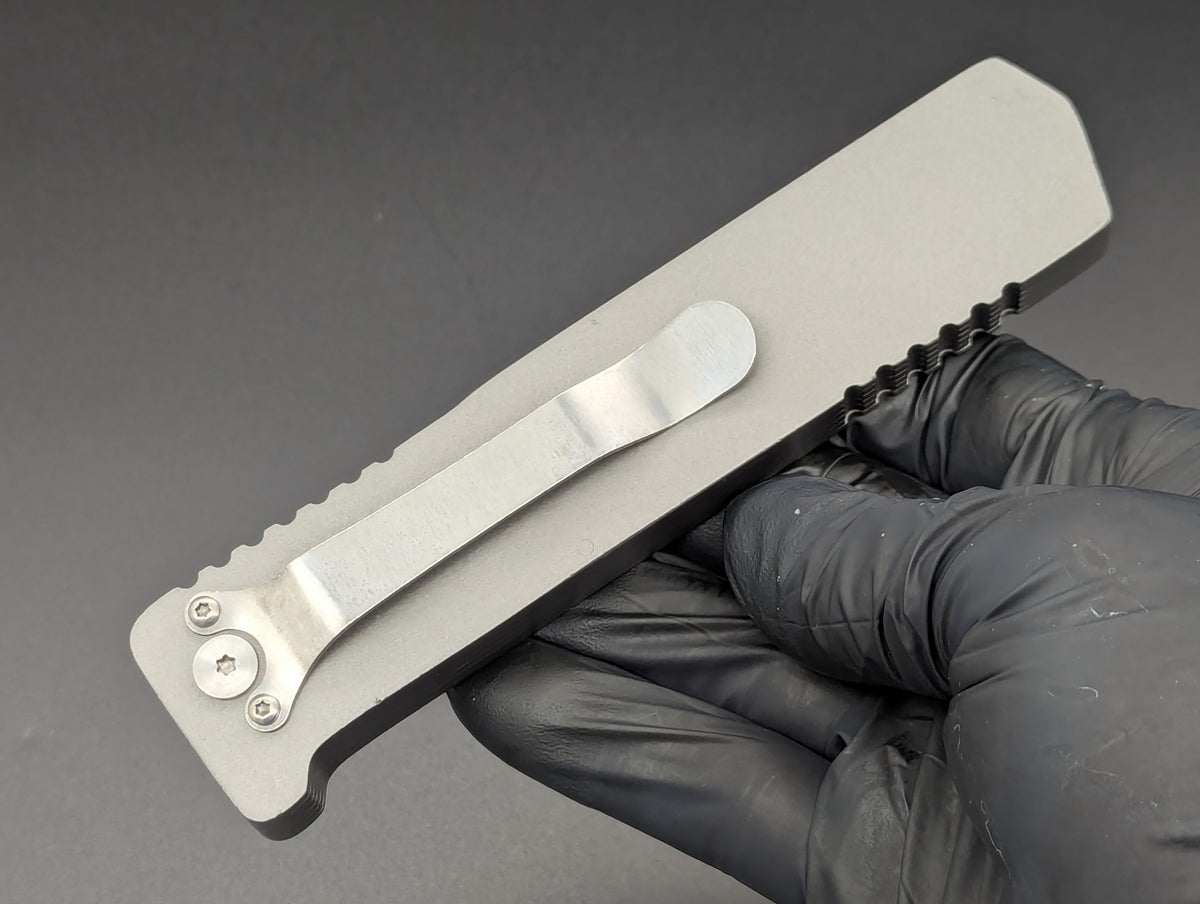 Large Tanto Point Single Edge Gravity Knife
