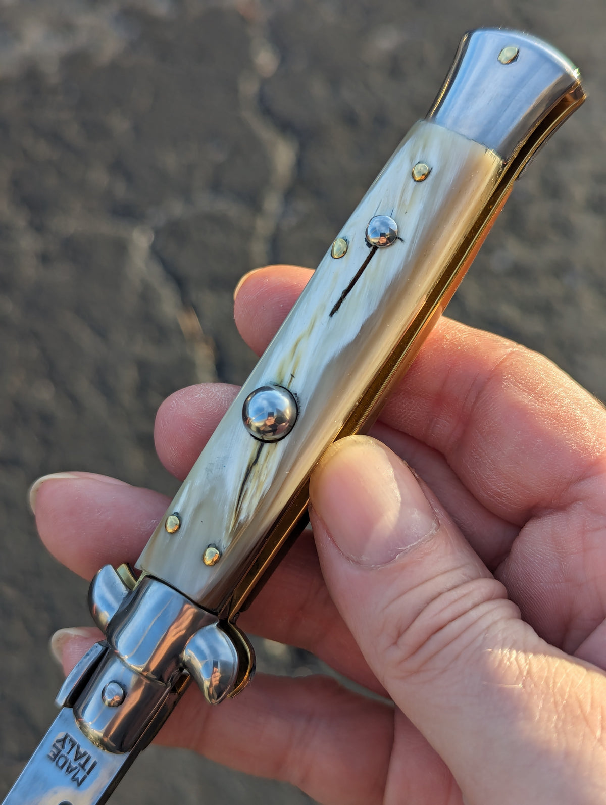 9" Renzo Beltrame Honey Horn Flat Grind Italian Stiletto 2
