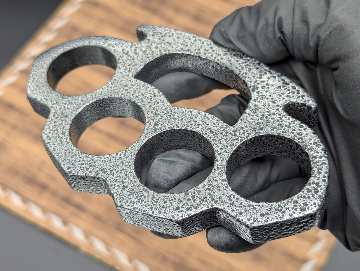 12 oz Casted Iron Battle Worn Knuckle Dusters