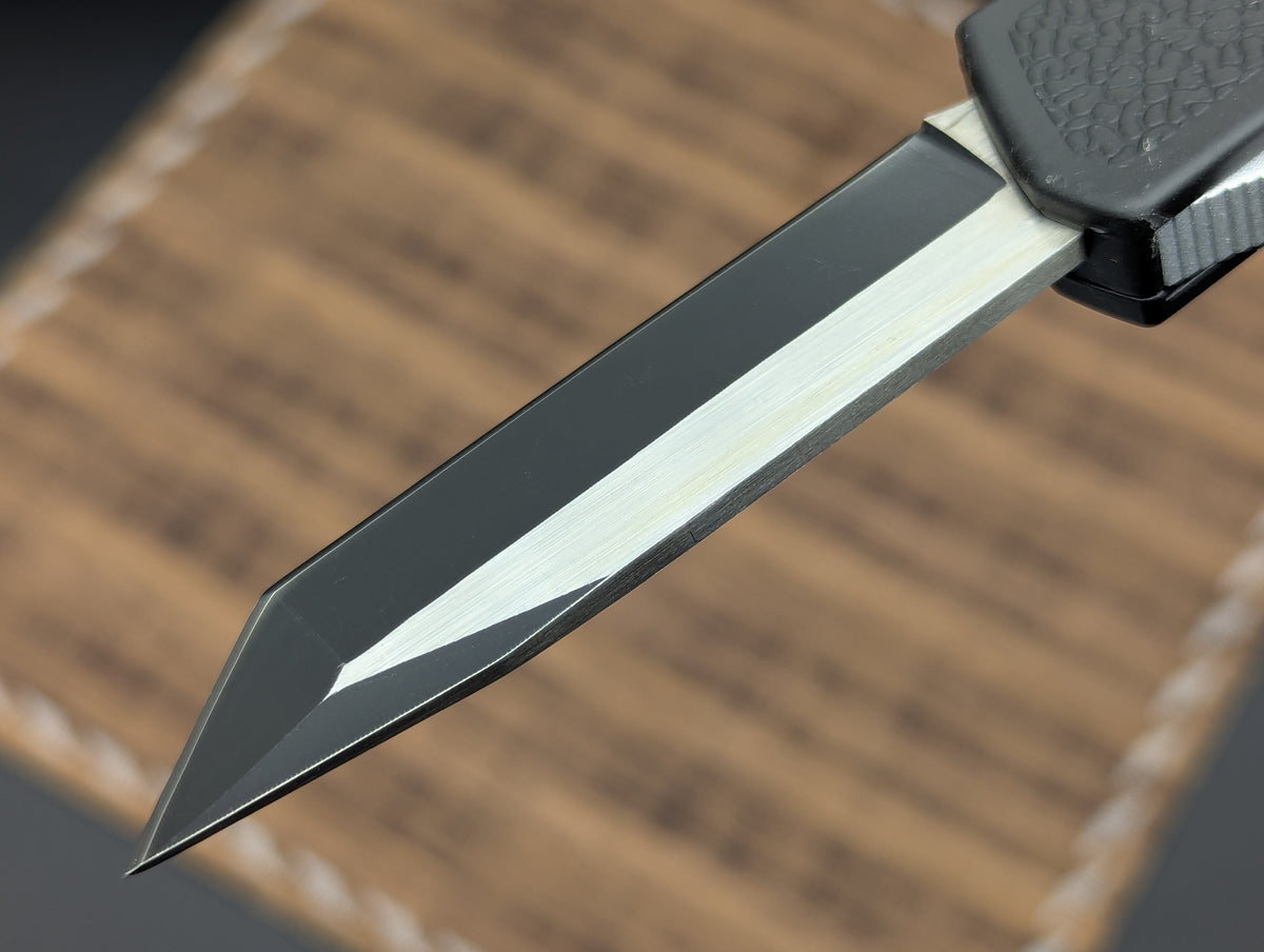 BLACK 2-TONE LIGHTNING 2.0 D/A OTF KNIFE TANTO PLAIN