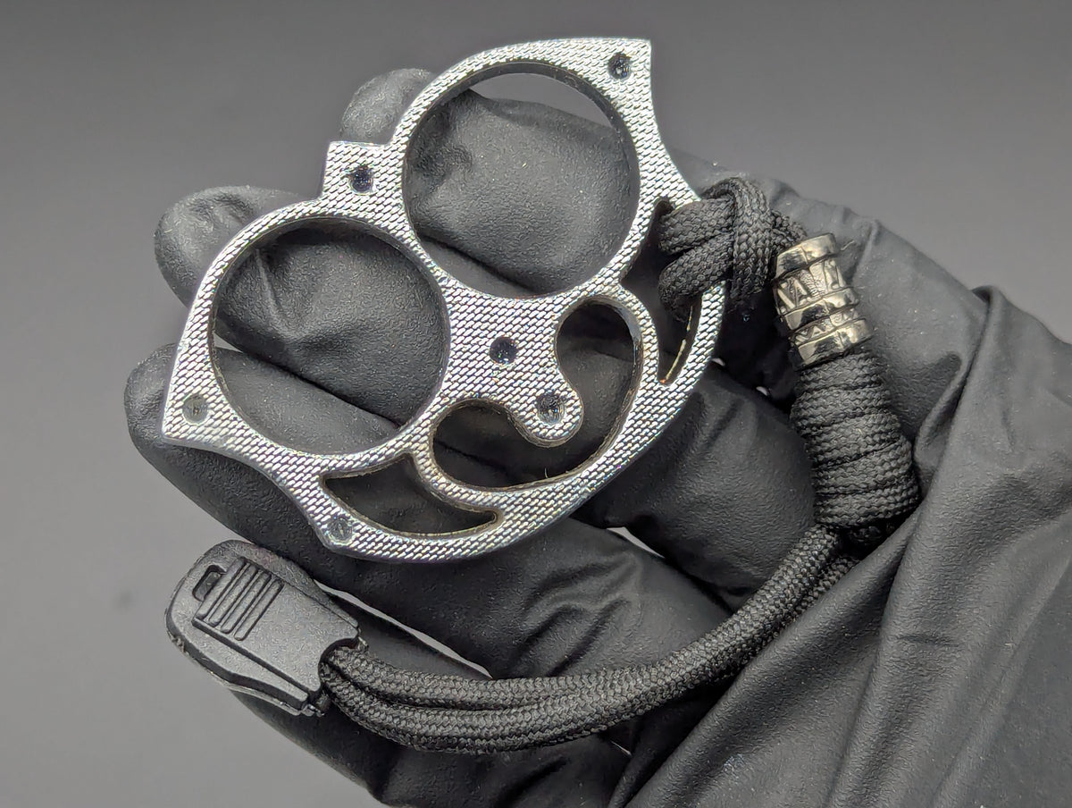SMALL 2FK KNUCKLE DUSTER w/ LANYARD