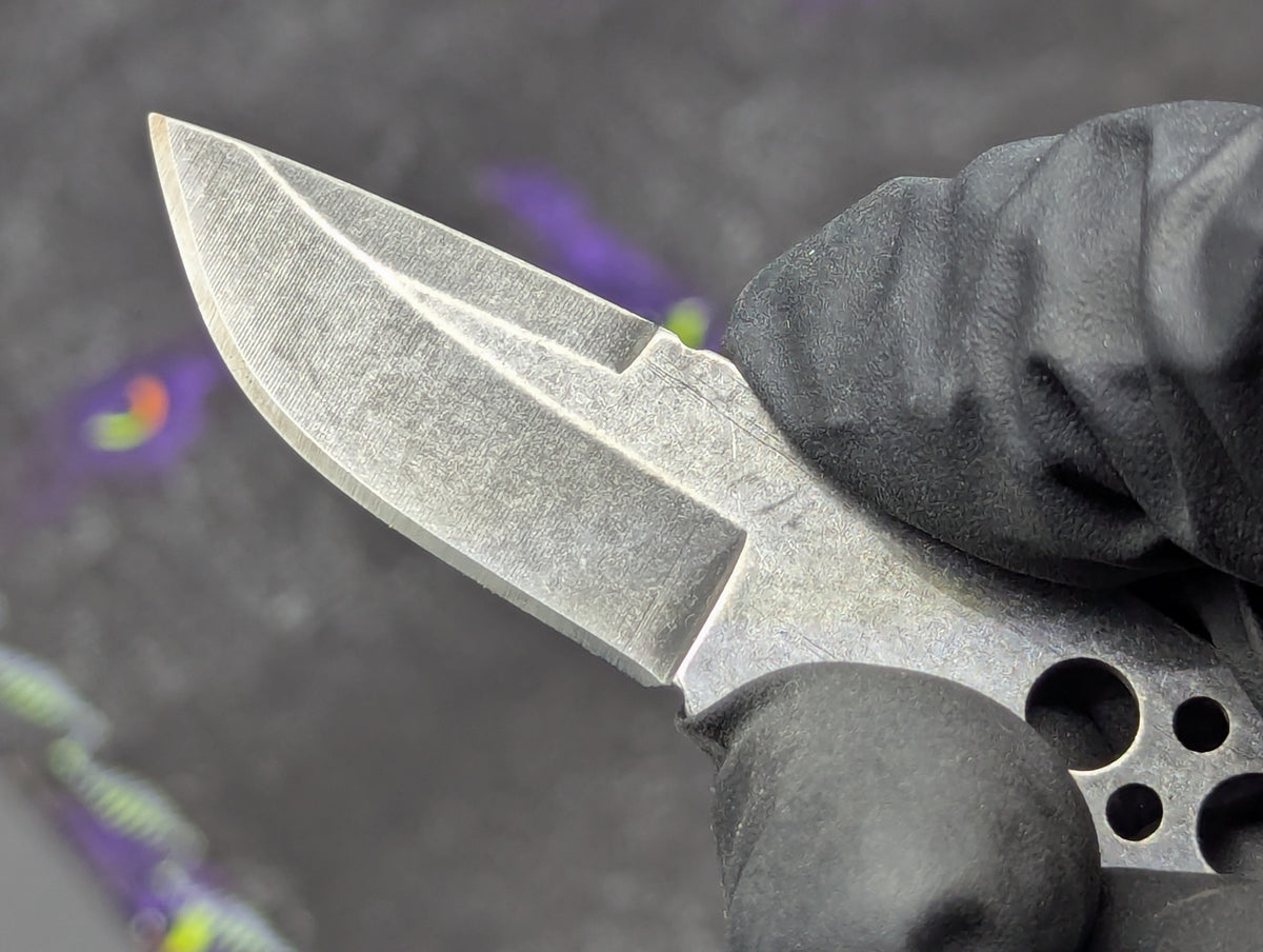 4.25" STONEWASHED FULL TANG MINI NECK KNIFE