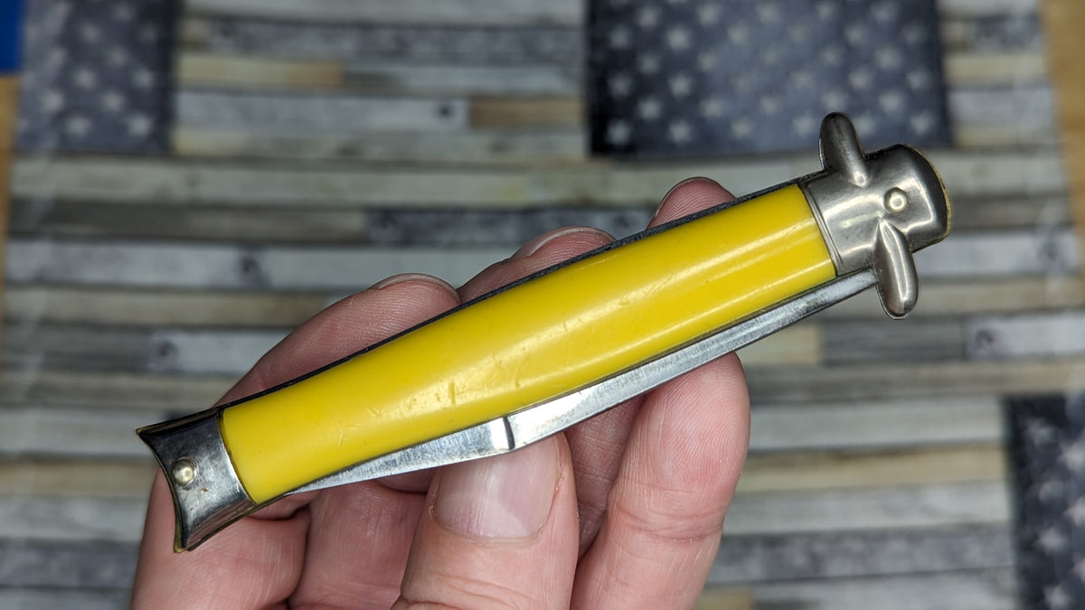 Bright Yellow Antique Shur-Snap USA Pre-Ban Automatic Knife